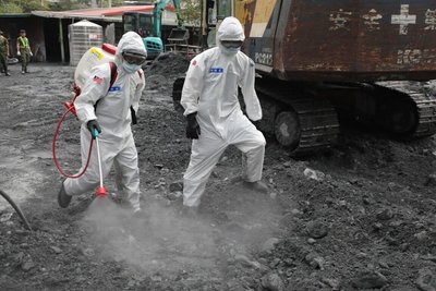 助花蓮洪災復原 國軍百人重型機具清淤、化學兵消毒