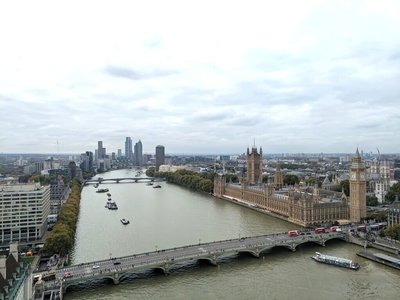 英國國會示警中國間諜活動 籲提防假招募、點名2女