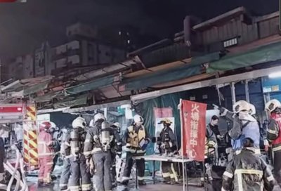 北市萬華區火警　警消救出受困男民眾送醫