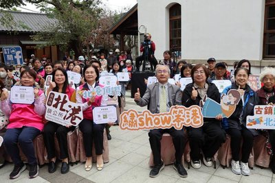 繡動笨港成果展登場 用刺繡述說常民故事