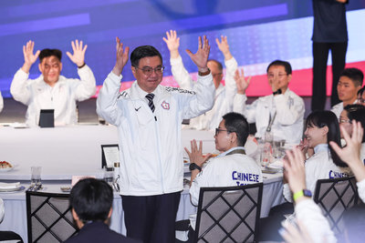 東京聽奧台灣代表團返國 卓榮泰被選手精神感動