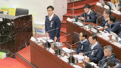 議員促高雄垃圾隨袋徵收　陳其邁：先擇1行政區試辦