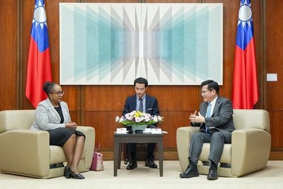 林佳龍接見世界醫師會訪團　盼國際醫衛場域加強合作