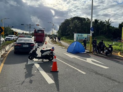 花蓮遊覽車與機車碰撞 騎士倒地傷重身亡