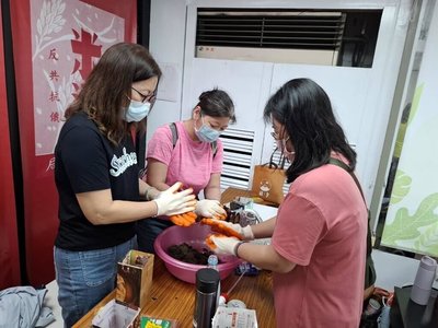 屏東酒廠獲環教設施認證　利用酒糟沼氣發電