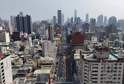 高雄市多條要道刨鋪　同步改造標線優化動線