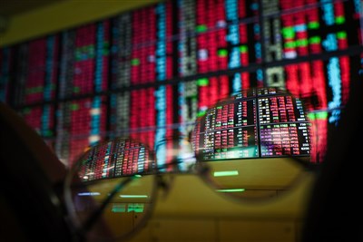 金融股指數創新高　台股漲逾百點區間震盪