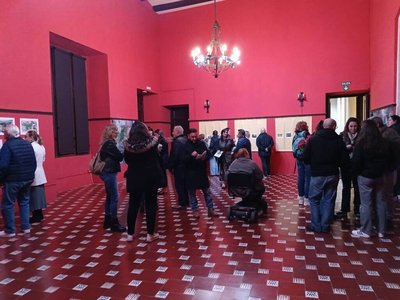 台灣藝術家展系列畫作 結合文學公益感動西班牙