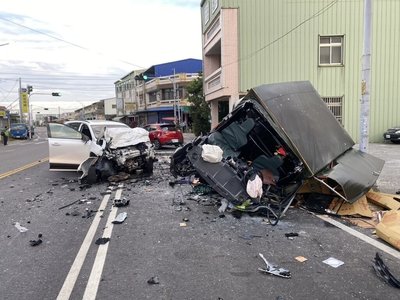 雲林斗南清晨車禍 3車相撞2人OHCA、2人輕重傷