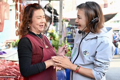 民進黨高雄市長初選倒數 4參選人市場宮廟拚人氣