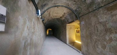 馬公東衛坑道轉角又驚又喜 沉浸澎湖冬季光影之旅