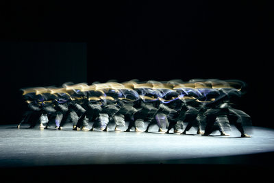 雲門舞集重返日本舞台 鄭宗龍「波」橫濱首演