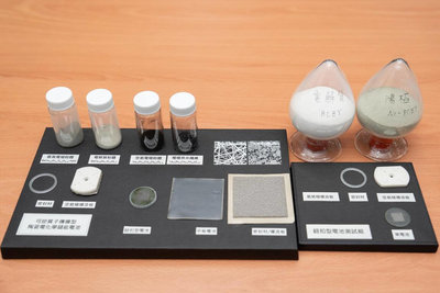 中央大學團隊研發中溫高效製氫核心材料 助能源轉型