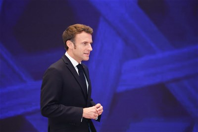 假新聞稱法國政變引發混亂　馬克宏要求臉書下架遭拒
