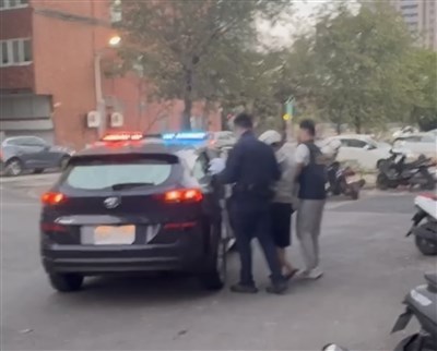 台南男酒駕追撞垃圾車　民眾黨：肇事者屬特約商家