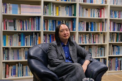 日本自民黨打擊深偽技術 邀唐鳳借鏡台灣經驗