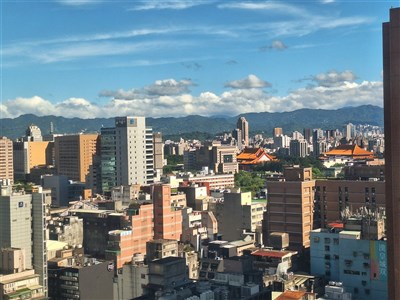 央行:房市如同大象轉身要緩 總量管制回歸銀行給彈性