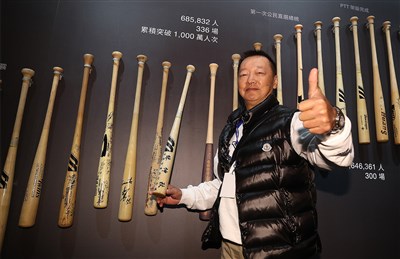 4屆中職全壘打王 林仲秋擔任雄鷹春訓客座教練