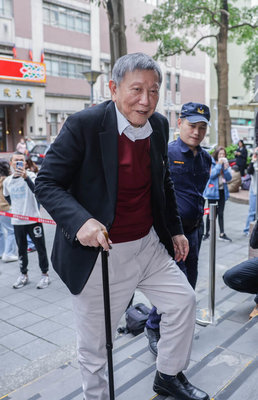 京華城案言詞辯論 沈慶京:人生無奈水長東