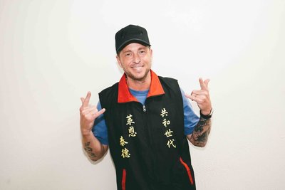 OneRepublic高雄開唱　主唱穿宮廟背心感受超台味