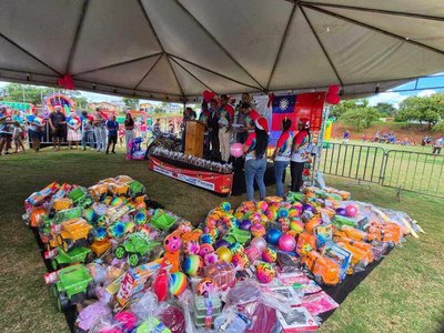 駐巴西代表廖志賢訪巴西特林達市　參與耶誕慈善活動