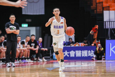 HBL東山氣走開南　主控游元鈞球風酷似高錦瑋