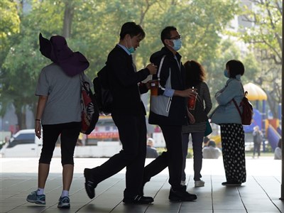 調查：近6成企業明年首季調薪　人力策略轉向精準留才