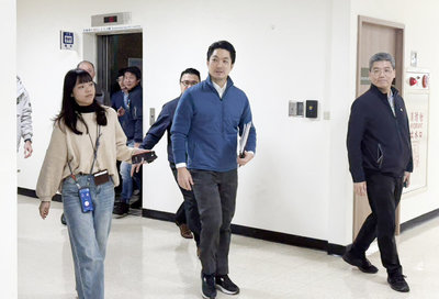 親信安排共諜案林岳龍入市府？蔣萬安：沒這件事