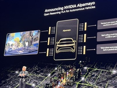 黃仁勳CES發表自駕AI、超級晶片　演講3大亮點一次看