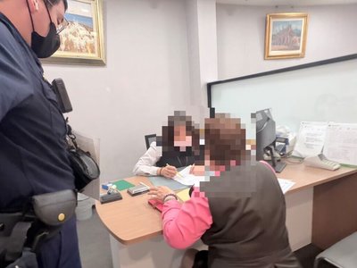 銀行匯美元稱買精品包　台中婦遇假交友投資詐騙