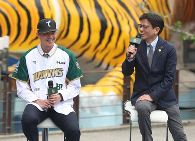 是否出戰經典賽有保留　黃子鵬：到時候就知道