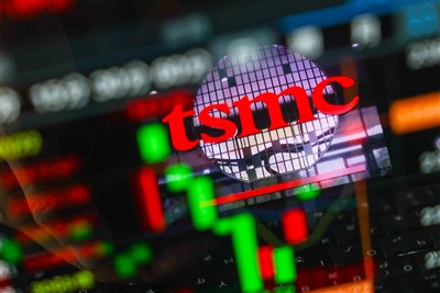 台積電黑翻紅　台股盤中重返3萬點力守5日線