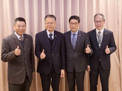 長榮航去年逆風中持穩 孫嘉明:今年客貨營收再拚新高