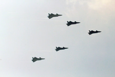 美軍媒：雙座殲-20可對海打擊　美第一島鏈風險再增