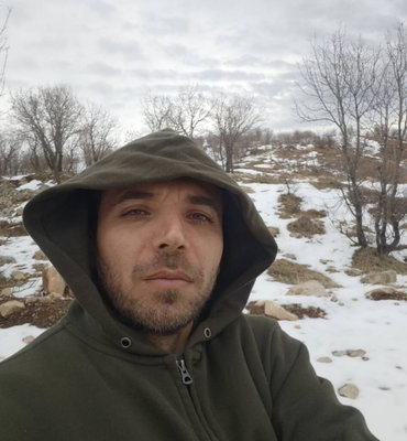 伊朗出生庫德族青年　從難民身分看見伊朗抗爭真相