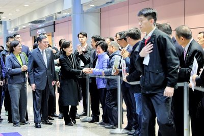 鄭麗君率關稅談判團返台：台灣技術產業成為世界關鍵力量