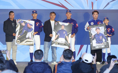 陳世展唯一球員卡是林智勝　想當全壘打王變投手