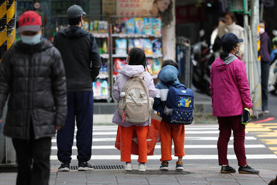 中小學補課3天後迎寒假 校安中心維持24小時值勤