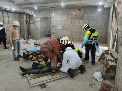 新竹市工地電梯井工程意外　7樓墜至地下1樓移工命危