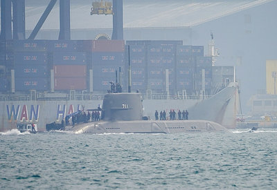 海鯤號第6次海測　軍事迷搶拍