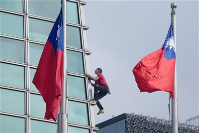 霍諾德赤手完攀101　莊翠雲：零出資讓世界看到台灣