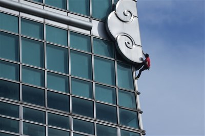 防霍諾德攀101意外直播　Netflix抓10秒緩衝隨時斷訊