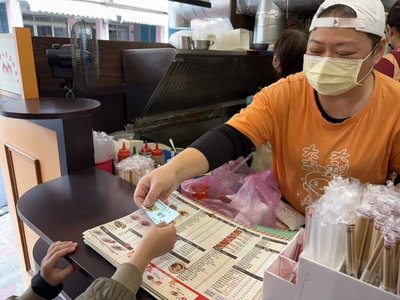 經濟弱勢學生寒假午餐不中斷　花縣府發放午食券