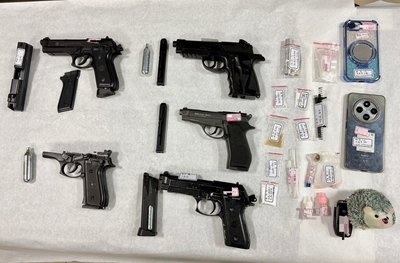 毒蟲疑闖紅燈撞死婦人 屏東警緝凶搜出毒品與槍