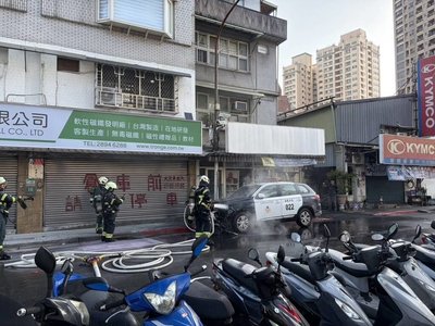 北市北投巡邏警車故障自燃 無人受傷肇因待查