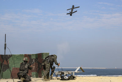 海軍春節加強戰備　勁蜂1型攻擊無人機首度實彈發射