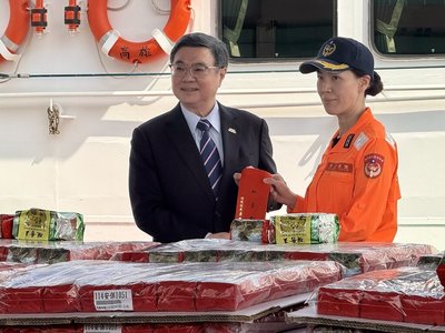 台美聯手逮貨輪走私近1.3噸毒品　卓榮泰表彰海巡等