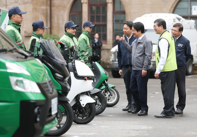 郵政金融普及率高 總統盼數位時代轉型成功