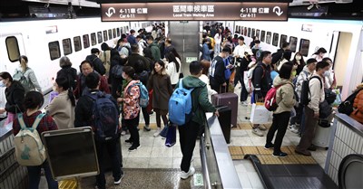 台鐵農曆春節再加開64班次　2/5開放訂票