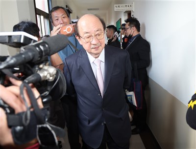 柯建銘：吳子嘉散播不實訊息　委託律師擬提告